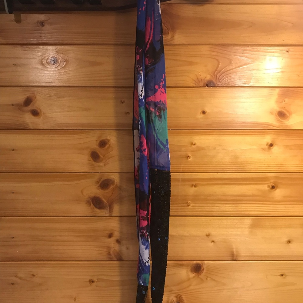 Scarfs - Picture 3 of 4
